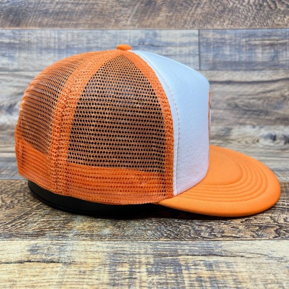 Vintage Peanuts Charlie Brown Mens Trucker Hat Orange Snapback Comic Strip Cap - Picture 4 of 7